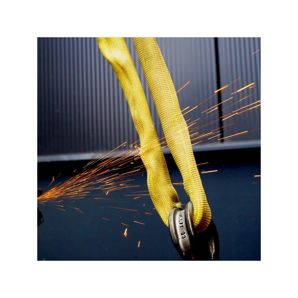 Gul Inferno® Soft Sling udsat for gnister