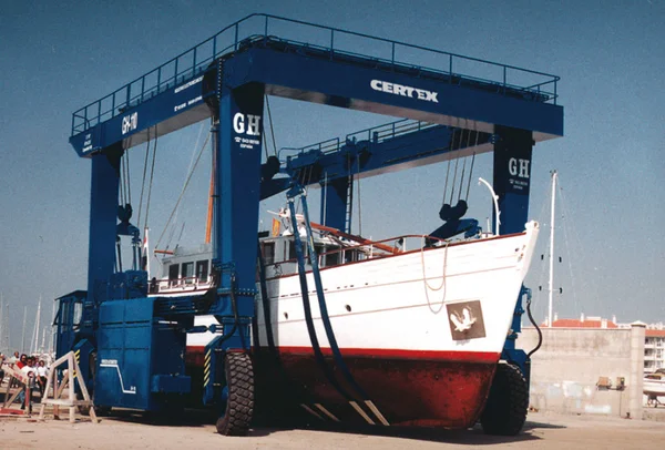 Selvkørende CERTEX-GH marinekran