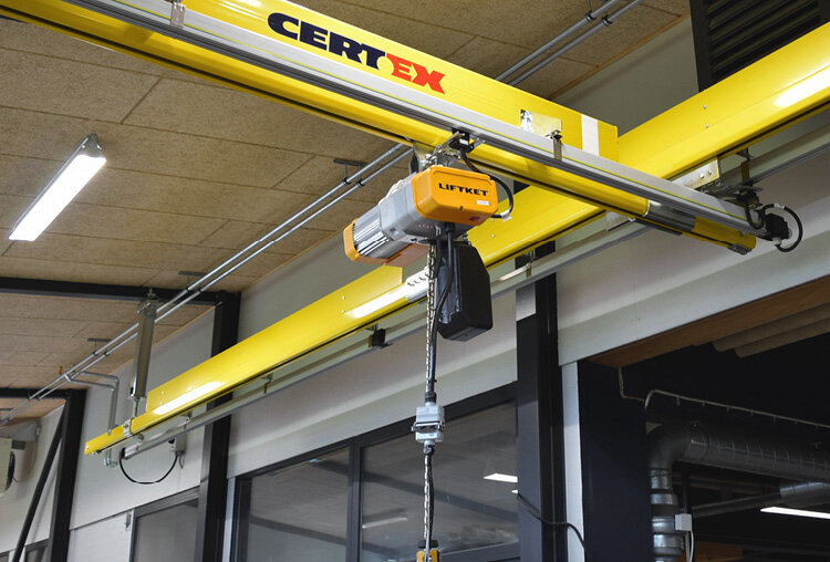 LIFTKET electric chain hoist on CERTEX crane | © CERTEX Danmark A/S