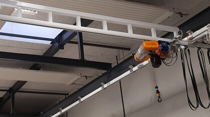 Light overhead crane for Dencker A/S | © CERTEX Danmark A/S