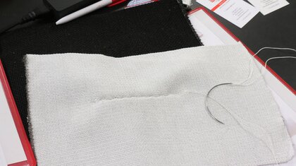Sewing in different materials for round sling outer bags is taught | © CERTEX Danmark A/S