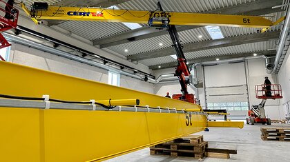 Traverskraner fra CERTEX Danmark A/S monteres | © CERTEX Danmark A/S