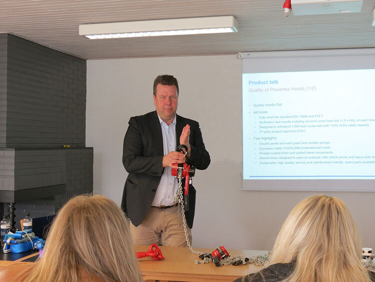 Mikael tells about Powertex hoists | © CERTEX Danmark A/S Mikael tells about Powertex hoists | © CERTEX Danmark A/S