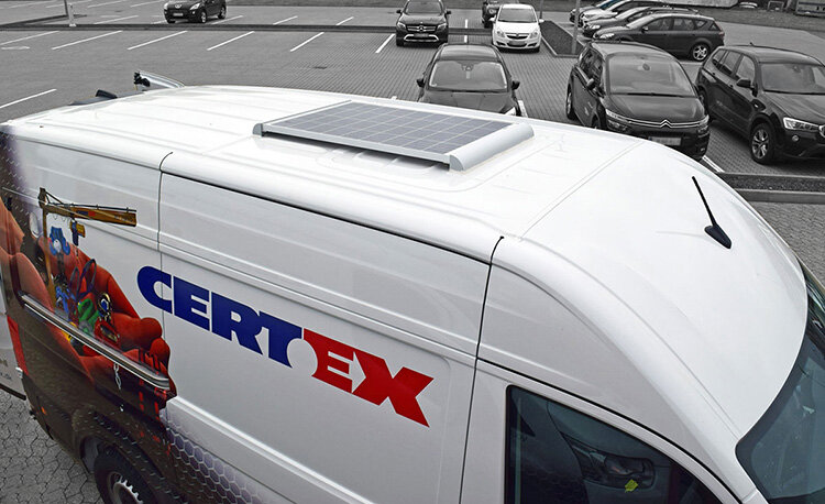 Solar cell on CERTEX Danmark's service car | © CERTEX Danmark A/S Solar cell on CERTEX Danmark's service car | © CERTEX Danmark A/S