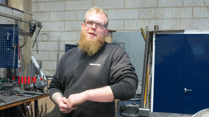 Kasper Simonsen in the blacksmith shop in Vojens | © CERTEX Danmark A/S
