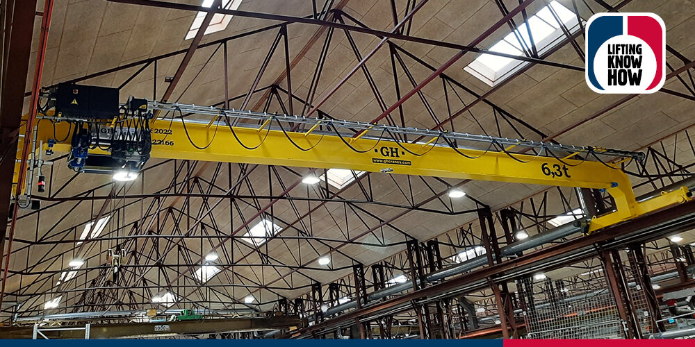 CERTEX crane for Priess