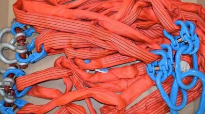 Use of textile slings